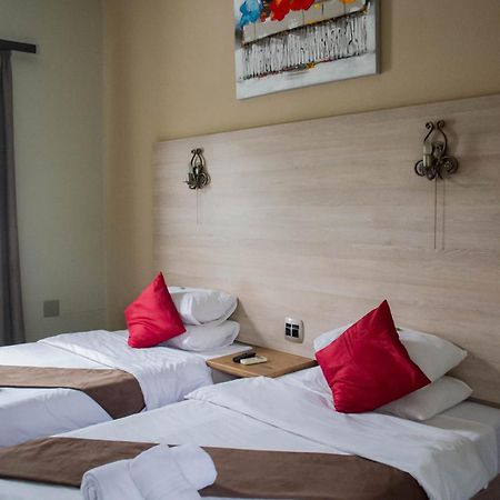 Minen Hotel Tsumeb Zewnętrze zdjęcie