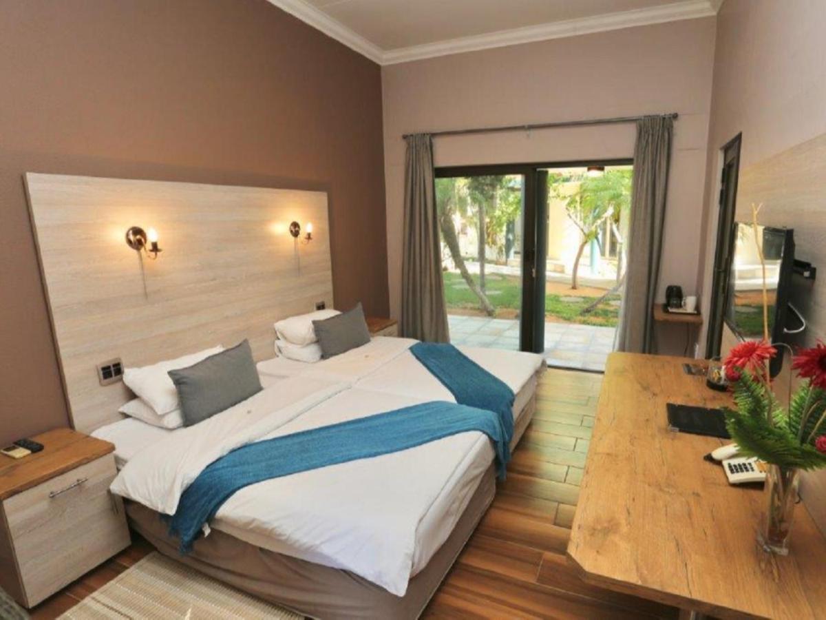 Minen Hotel Tsumeb Zewnętrze zdjęcie