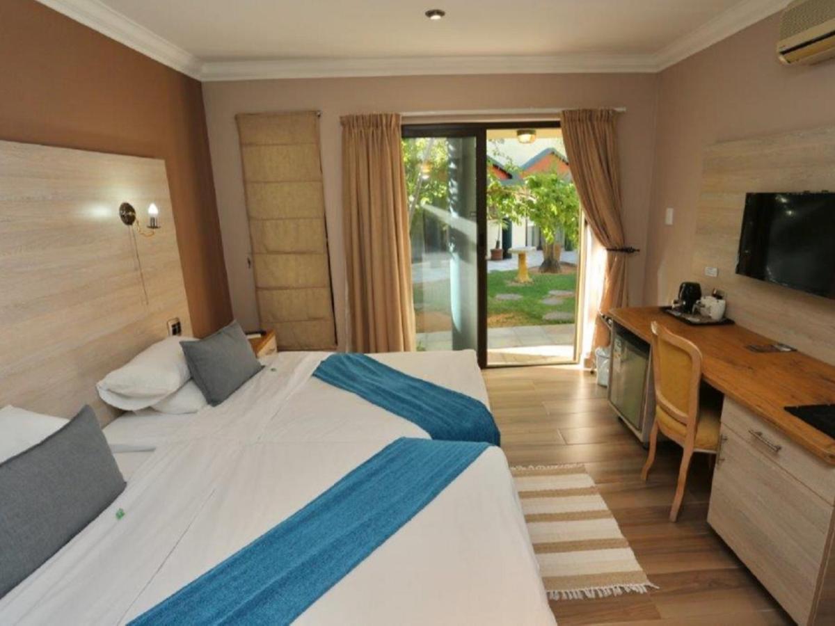 Minen Hotel Tsumeb Zewnętrze zdjęcie