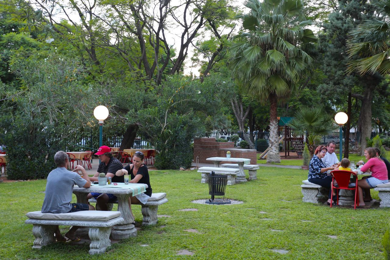 Minen Hotel Tsumeb Zewnętrze zdjęcie