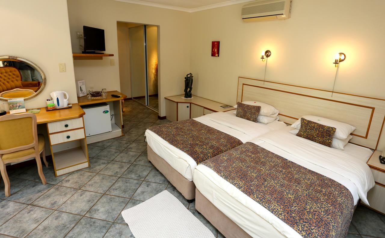 Minen Hotel Tsumeb Zewnętrze zdjęcie