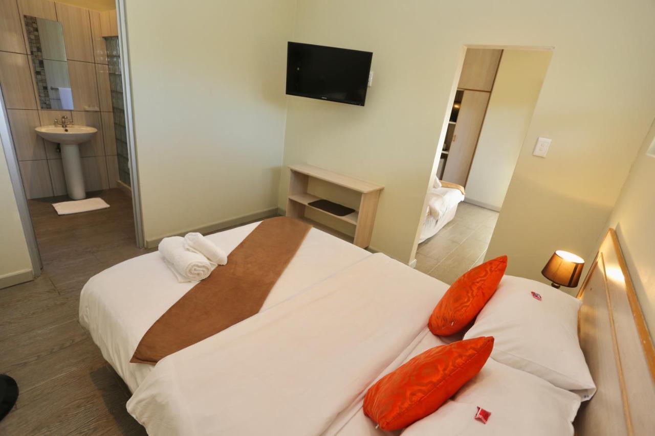 Minen Hotel Tsumeb Zewnętrze zdjęcie