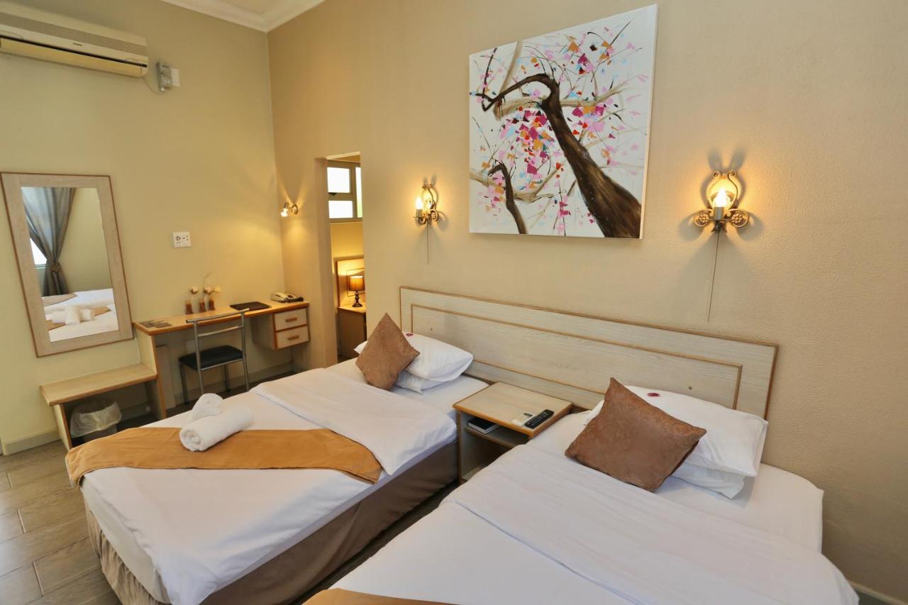 Minen Hotel Tsumeb Zewnętrze zdjęcie