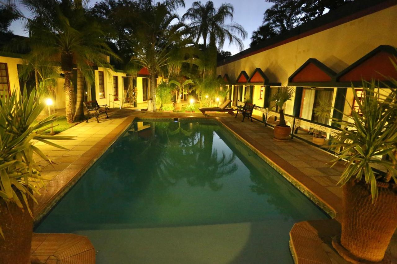 Minen Hotel Tsumeb Zewnętrze zdjęcie